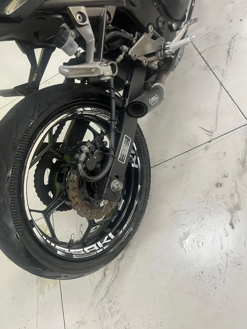 KAWASAKI Z300 - Foto 5