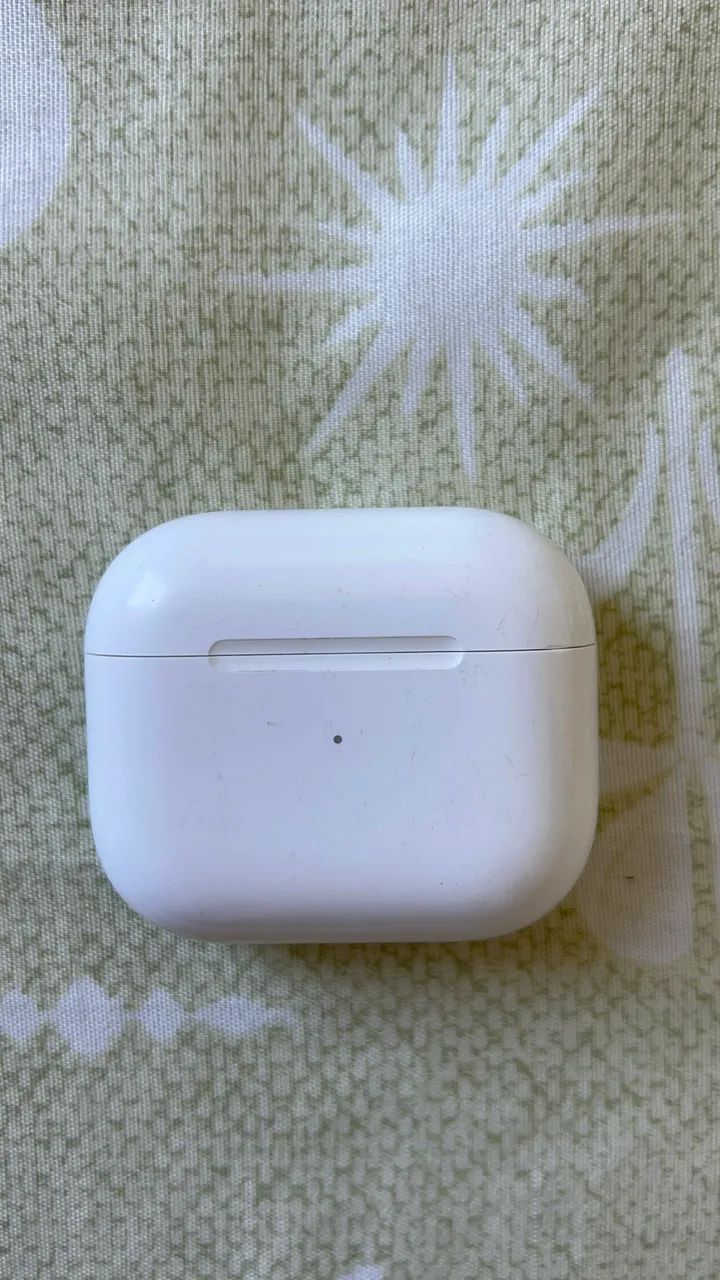 Apple AirPods (3ªgeração)
