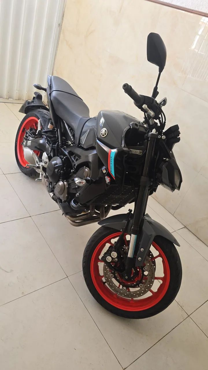 MT 09 