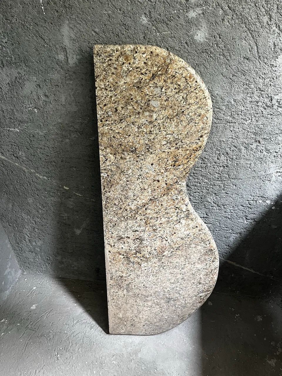 Bancada irregular granito