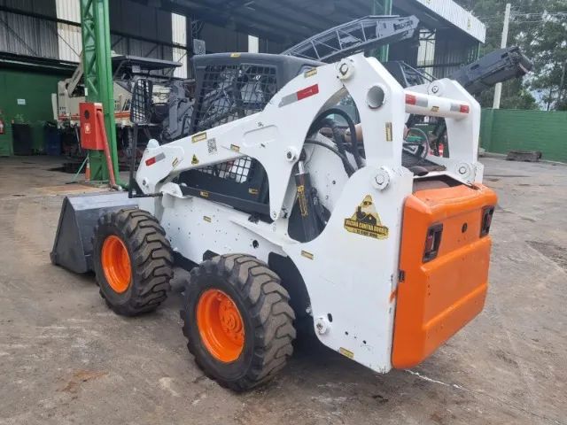 Mini Carregadeira Bobcat S300 - 2010 - Foto 5