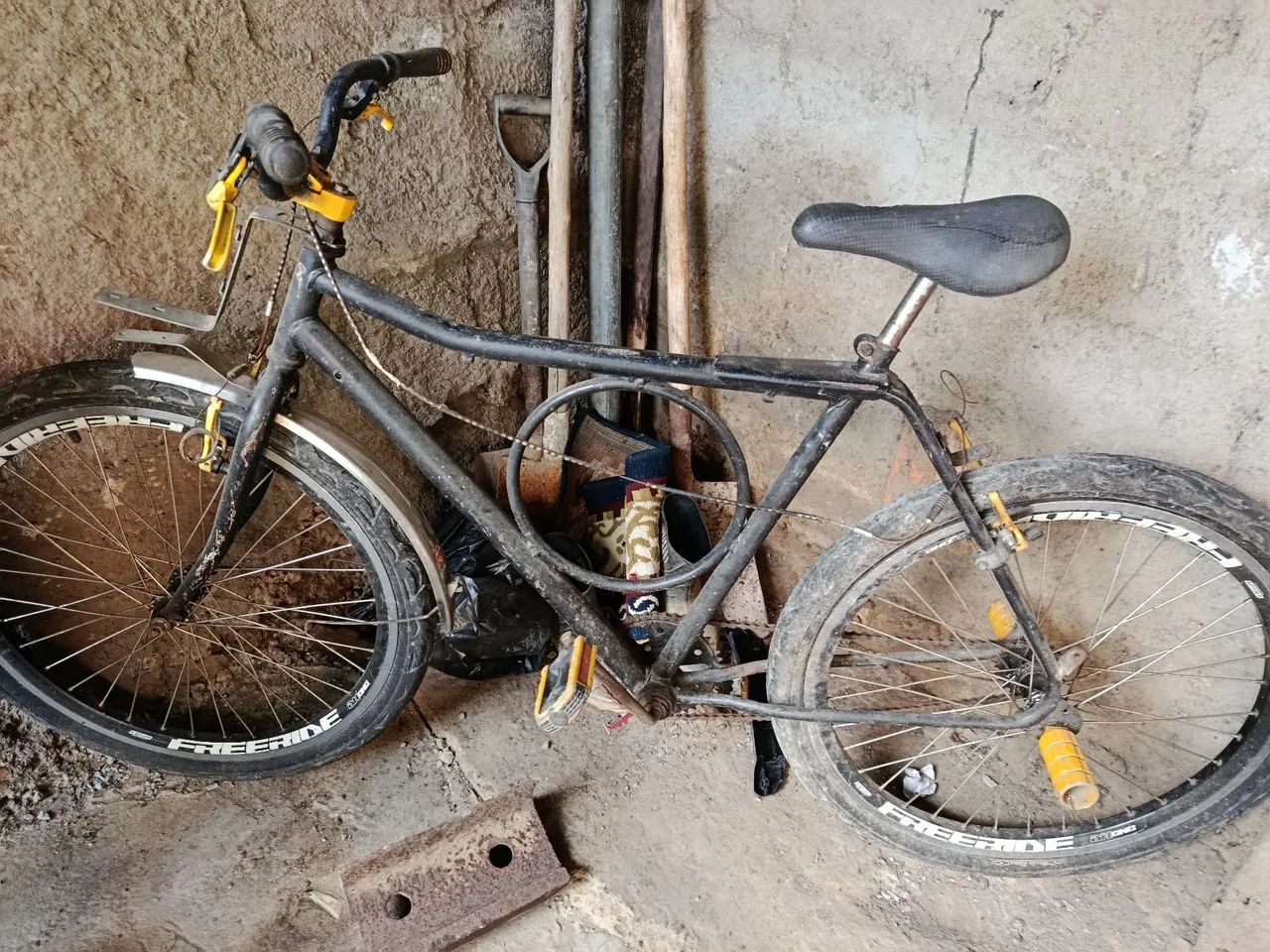 Bike Monark preta 