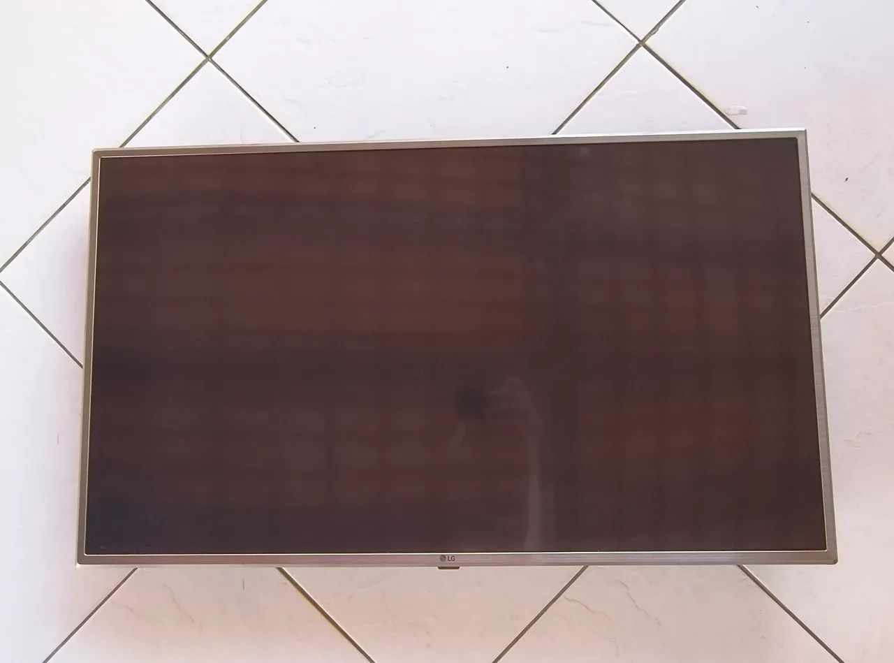 TV LG 43 polegadas COM DEFEITO  - Foto 4