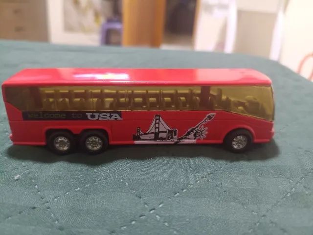 Miniatura Colecionável Ônibus USA - Ótimo Estado!
