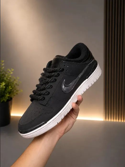 TÊNIS NIKE DUNK LOW PRETO - MUITO CONSERVADO - Foto 2
