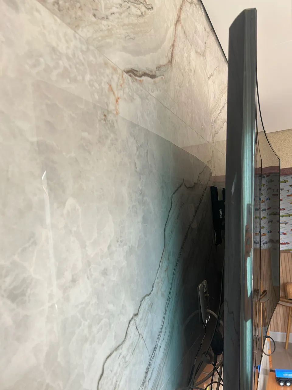 Vende-se Tv LG tela curva smarth 65 polegadas  - Foto 3