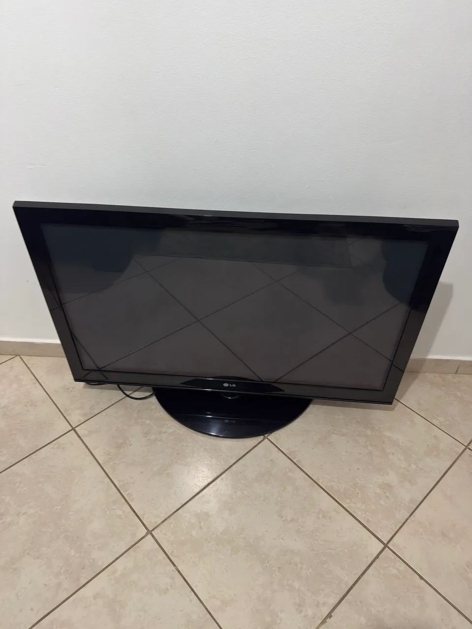 TV LG 42 POLEGADAS EM PERFEITO ESTADO, FUNCIONANDO NORMALMENTE  - Foto 2
