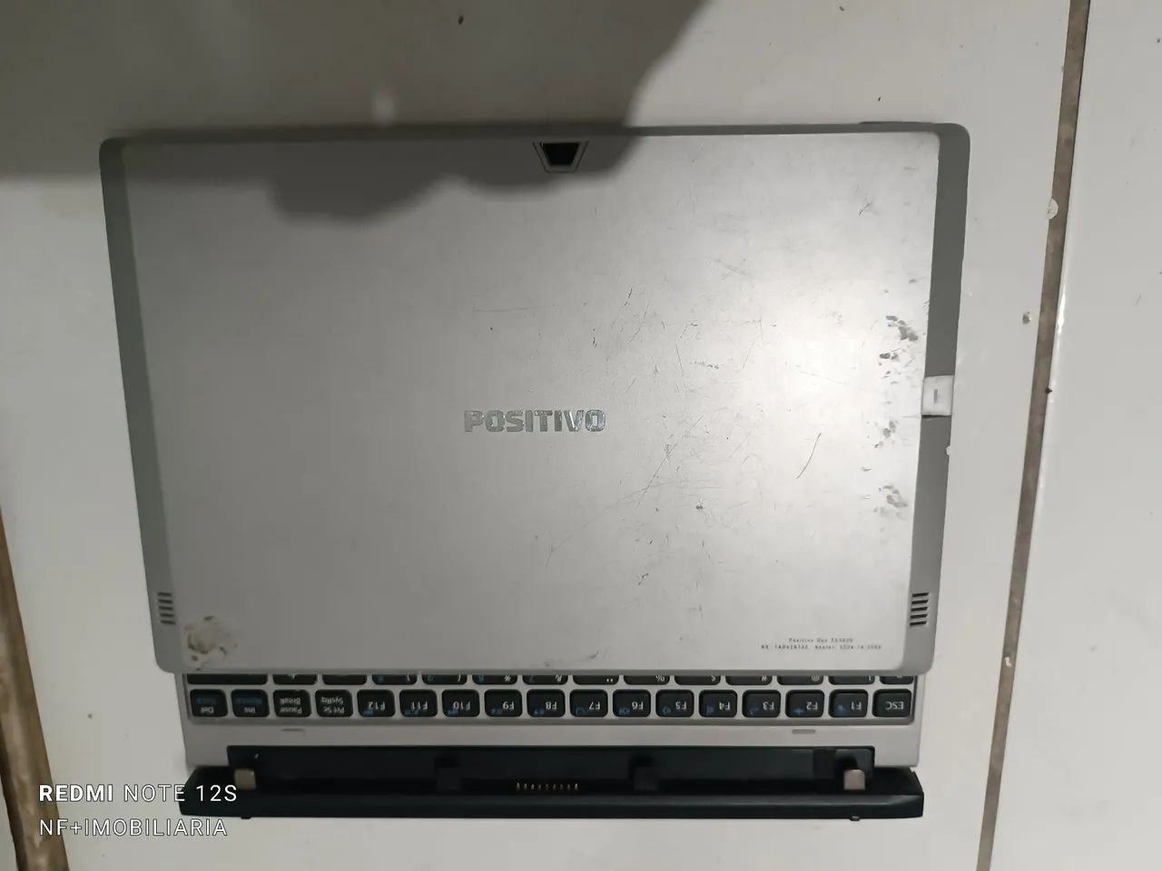 Notebook ou Tablet - Positivo Duo - Tela trincada  - Foto 2