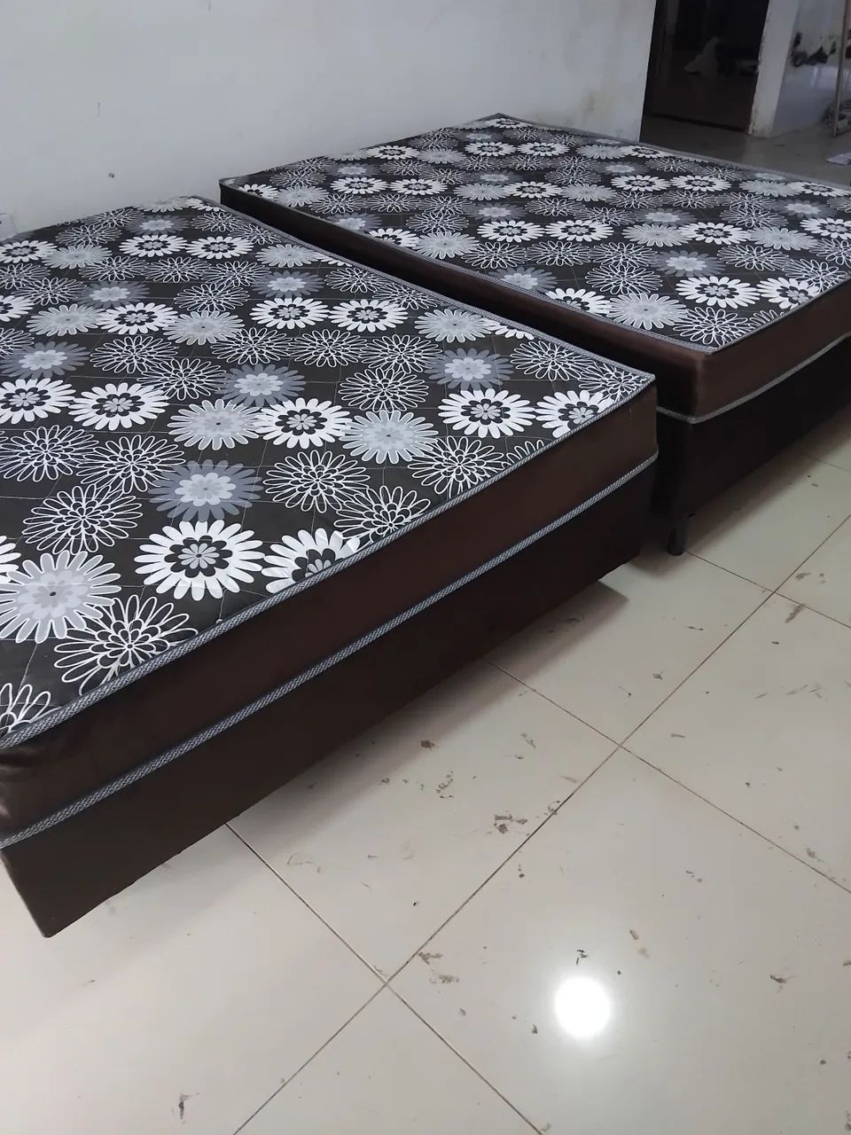 Cama box