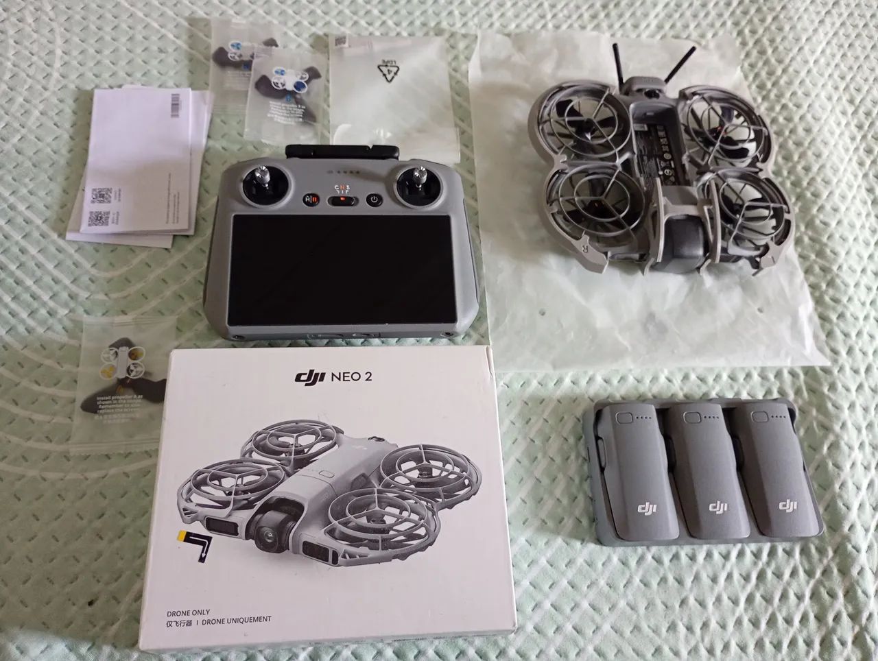 Neo 2 dji combo 3 baterias hub,módulo, controle RC2, armadura proteção  - Foto 2