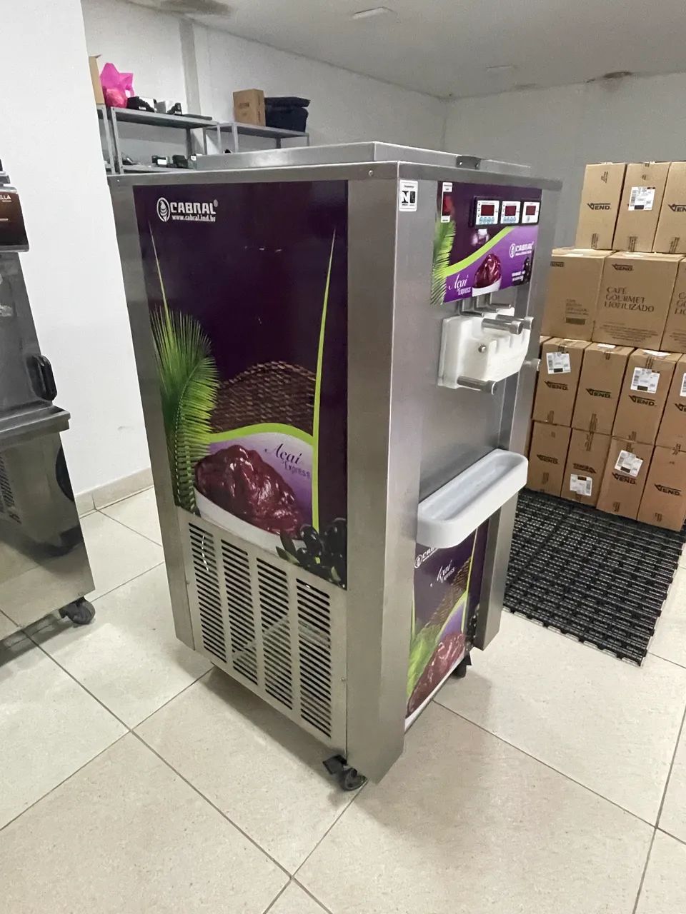 Máquina de sorvete e açaí Cabral independente  - Foto 2