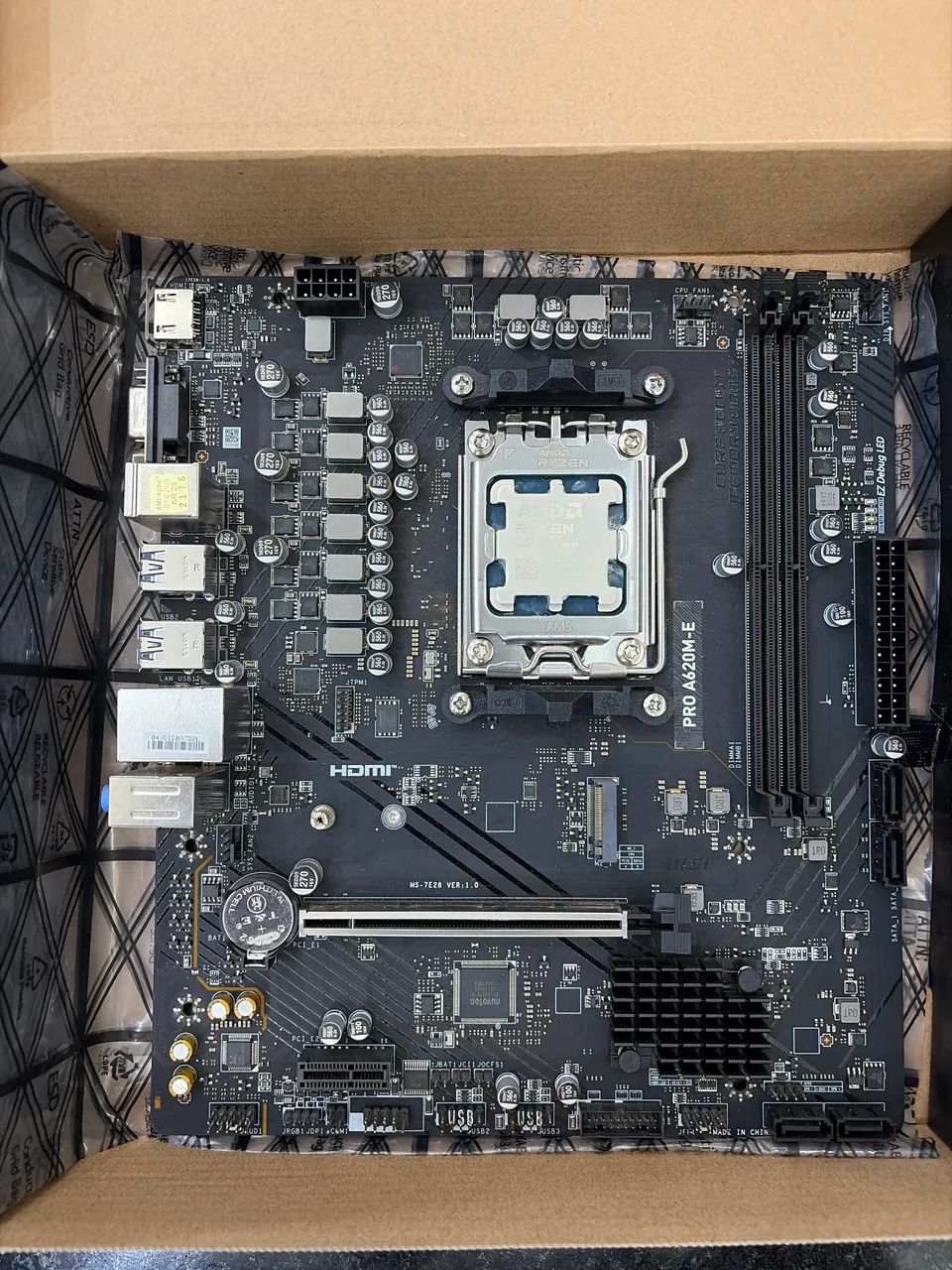 Ryzen 8400f + placa mãe MSI PRO a620M-E