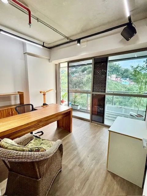 Sala - venda por R$ 360.000,00 ou aluguel por R$ 3.200,00/mês - Valongo - Santos/SP