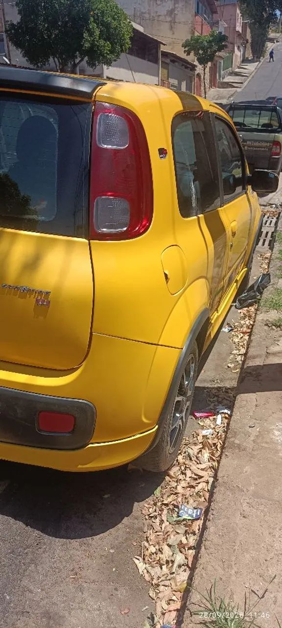 Fiat Uno Sporting 1.4 EVO Fire Flex 8V 2P 2012 - Foto 2
