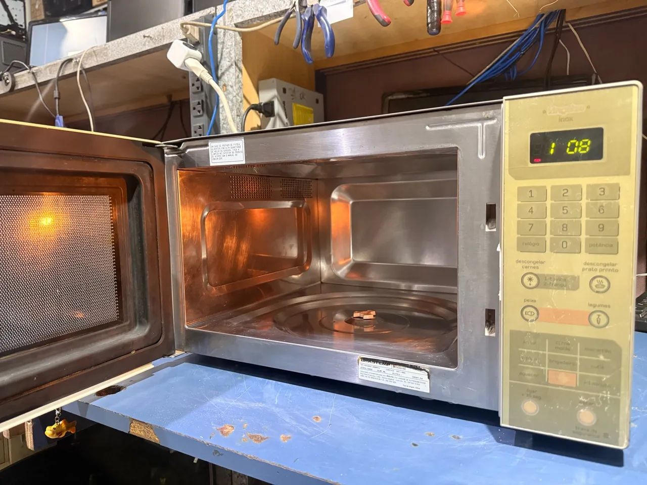 Microondas Brastemp 38L - Foto 2
