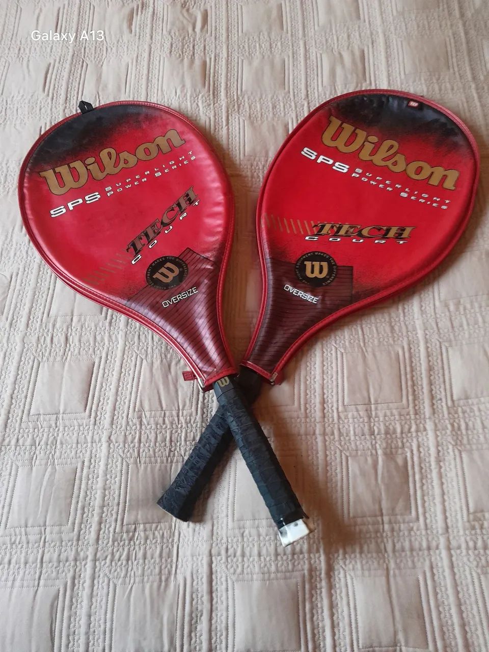 Par de Raquetes de Tênis, Wilson, modelo SPS Tech Court Oversize, c/Capas, em Bom Estado.