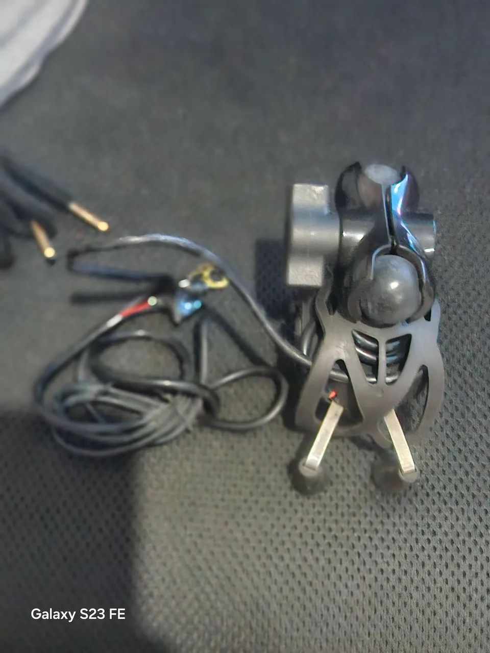 suporte para celular com carregador turbo - Foto 5