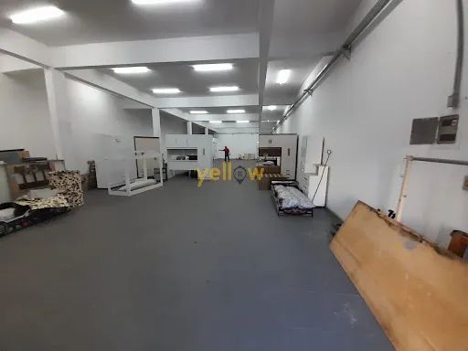 Comercial Prédio Comercial em Itaquaquecetuba