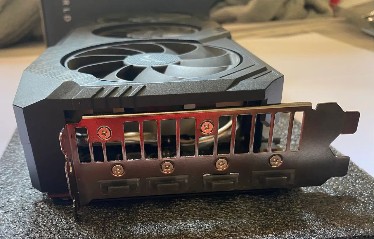 RX 5700 XT ASUS TUF - Foto 5