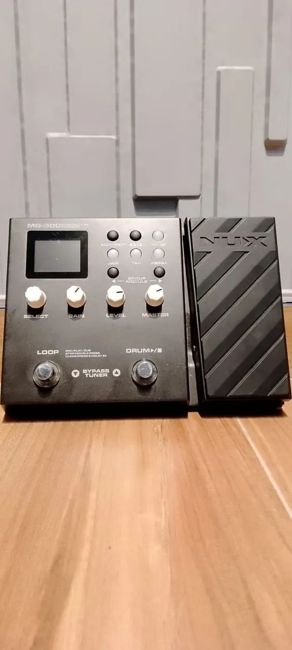 NUX MG- 300 