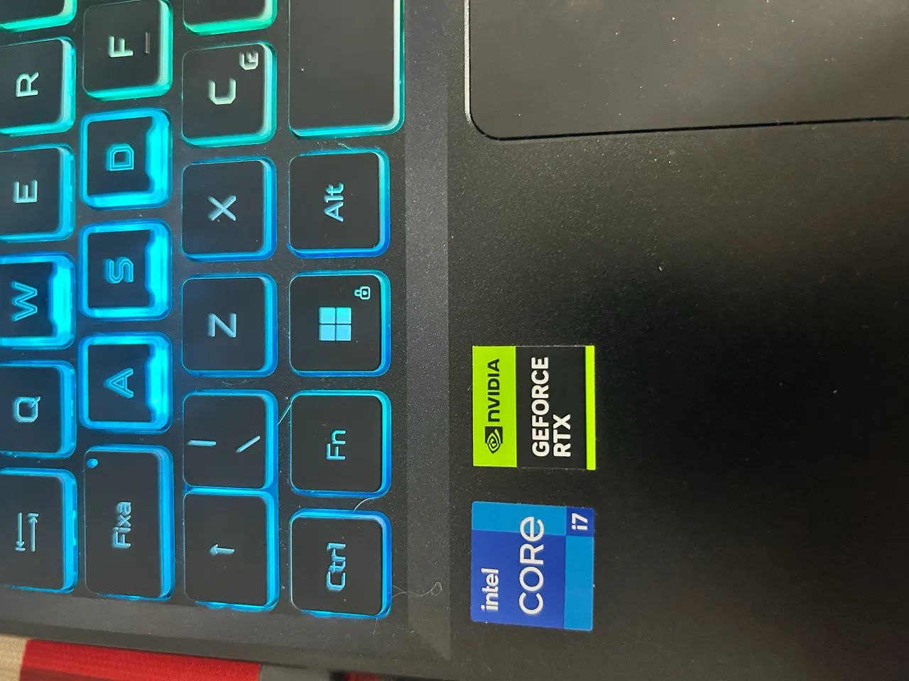 Notebook predator Helios Neo core i7 RTX 4060 Windows 11  - Foto 4