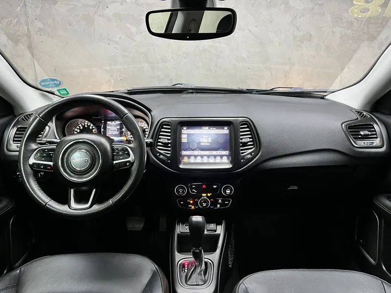 Jeep Compass Longitude 2.0 4X2 Flex 16V Aut. 2018 - Foto 4