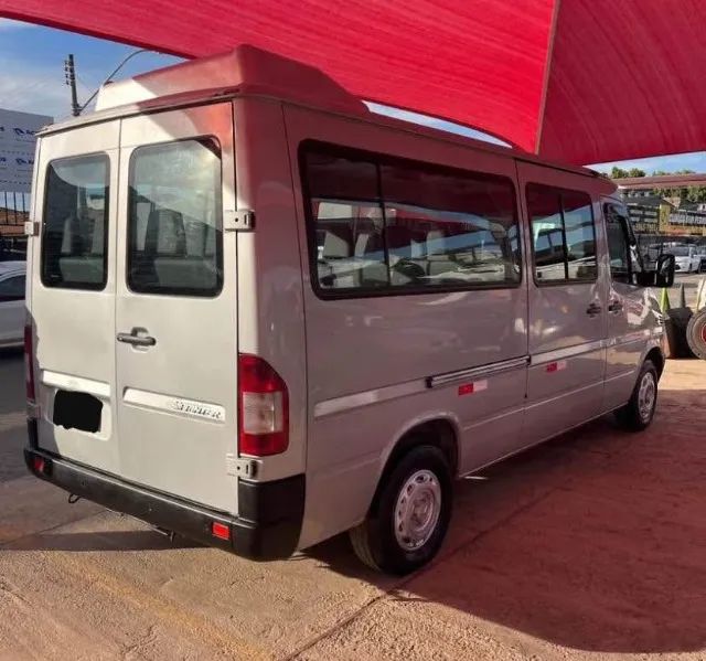 Compre sua van através de parcelamento com os melhores preços da região  - Foto 4