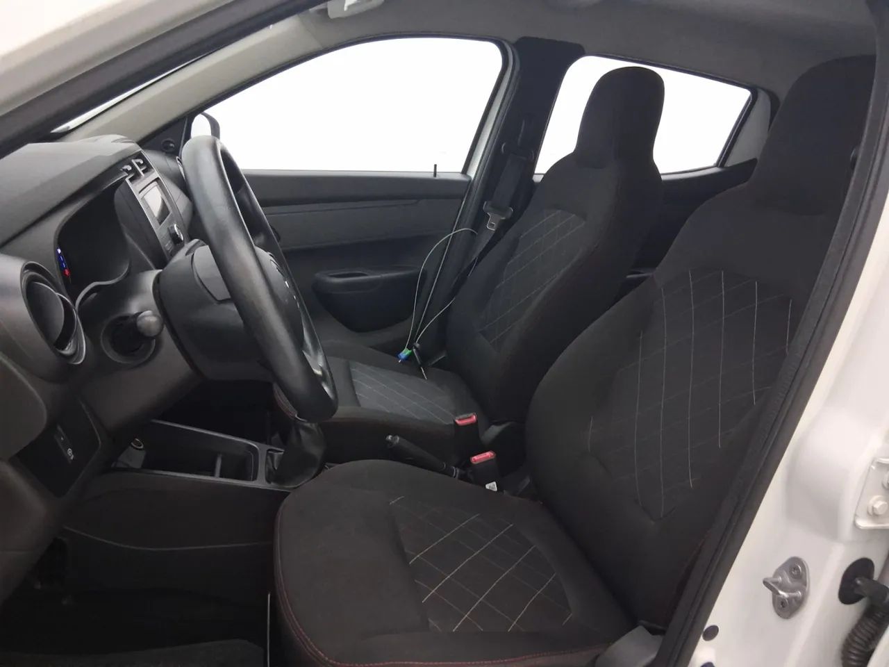 Renault Kwid 1.0 Zen, foto 16 de 18