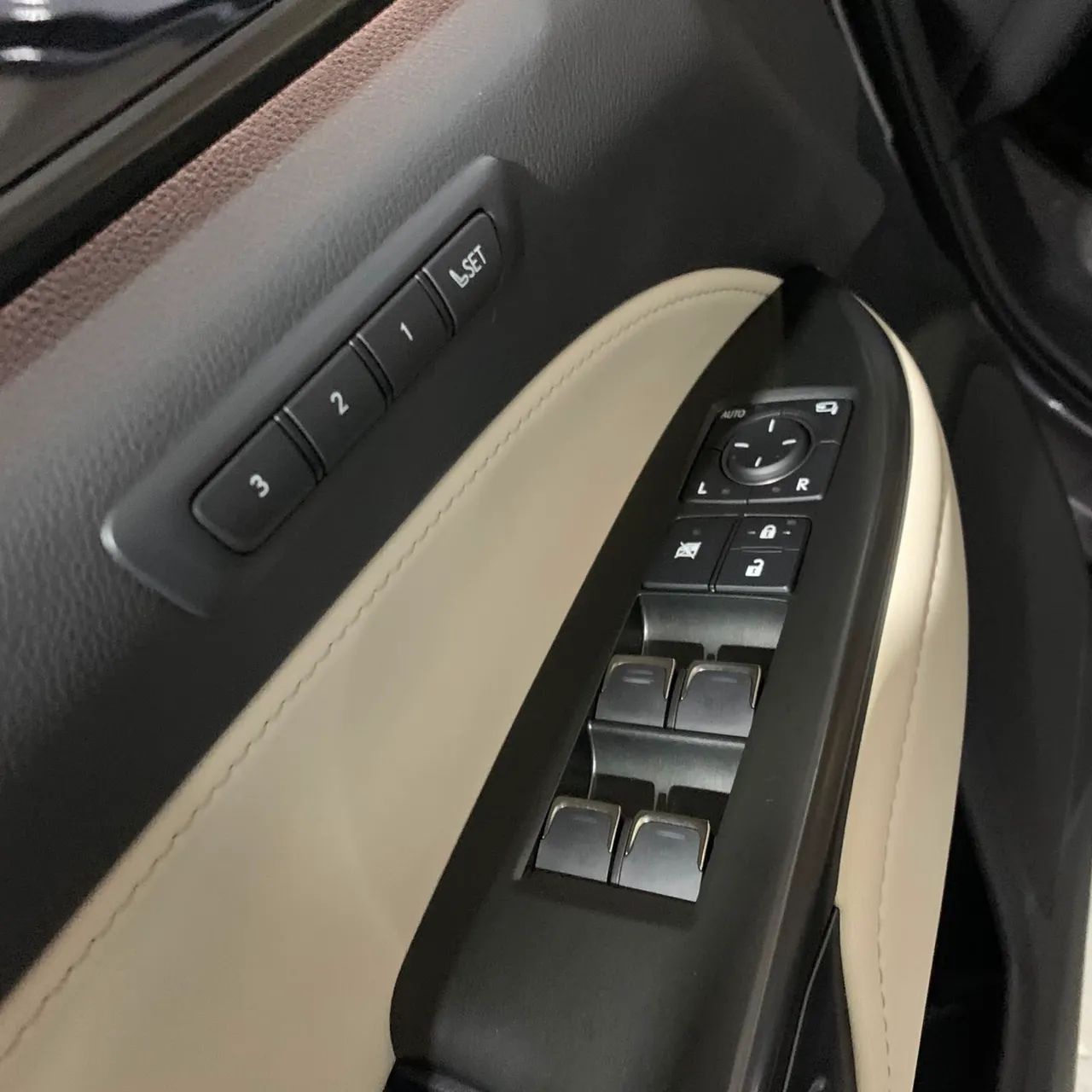 Lexus NX-350h Luxury 2.5 16V Aut. (hybrid), foto 3 de 12