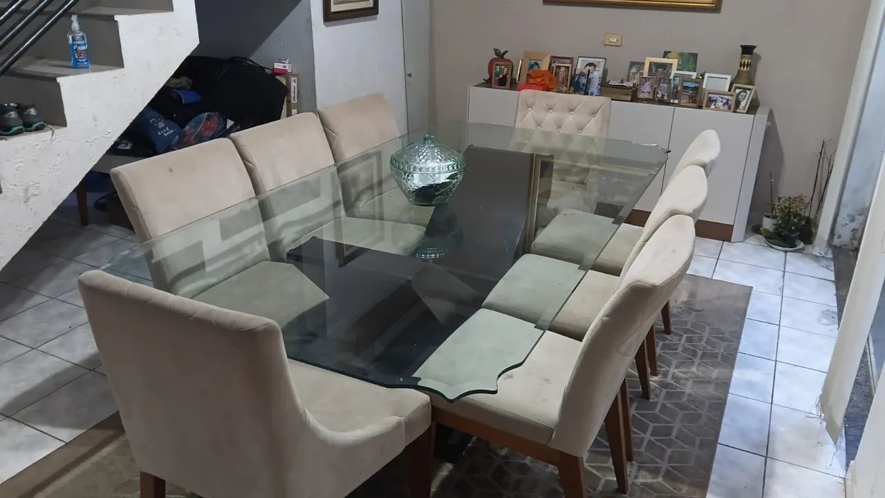 Linda mesa de jantar auto padrão  - Foto 3