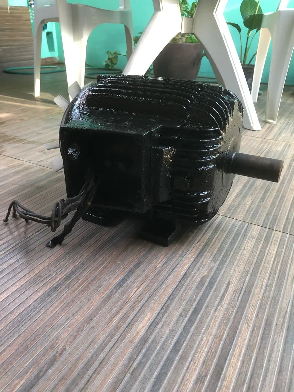 Motor elétrico 12 CV 