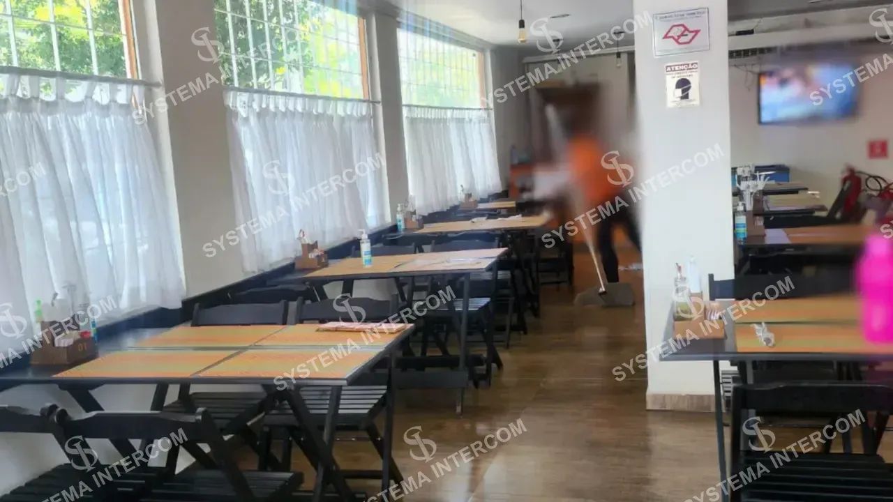Restaurante de esquina na Zona Sul