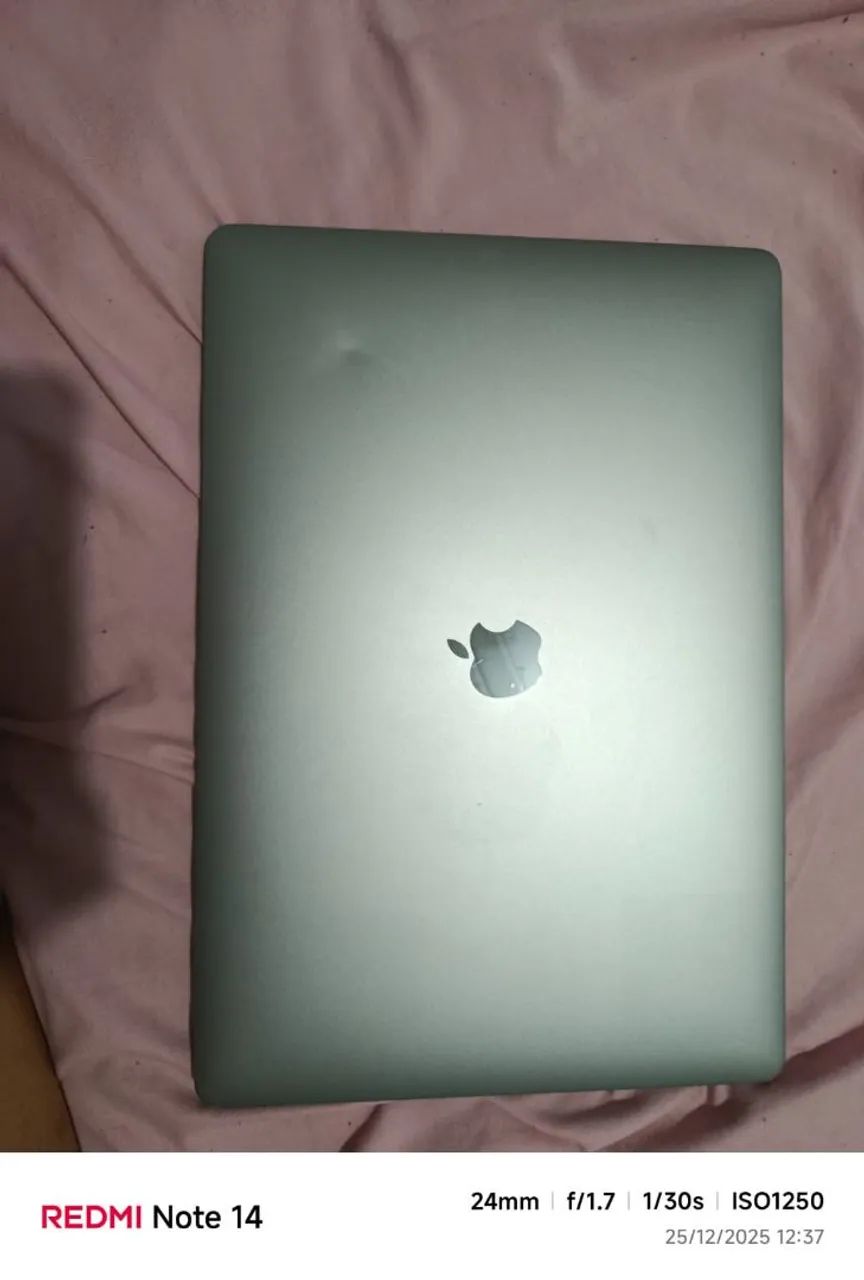 Macbook Pro 2018 / i7 / 16GB RAM / 256GB / 15 Pol - Foto 2