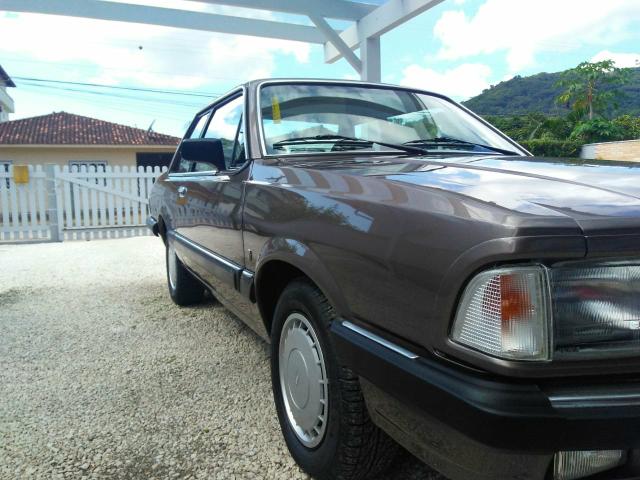 Vendo Ford Del Rey 1.6 CHT1985 guia - Foto 3