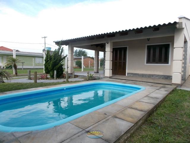 Boa casa 3dormítorios, 3banheiros c/ piscina - Foto 4