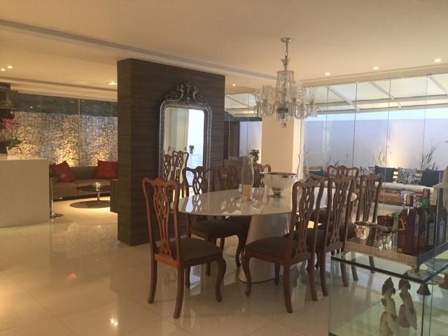 Casa a venda em alphaville salvador 1, residencial itapuã. casa com bom acabamento em cond