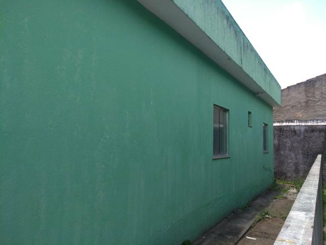 Cactos Centro de Ananindeua 150 metros da BR casas 2/4 em condomínio fechado com laje - Foto 11