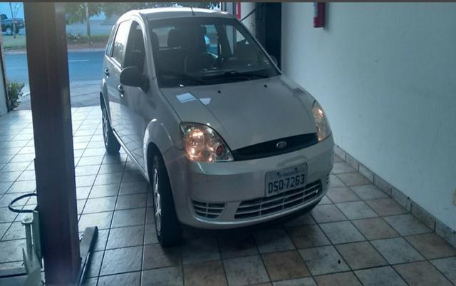 Ford fiesta hatch 1.6 2006/2007 prata - Foto 4
