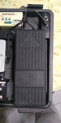 Pedal de volume e expressão/ trocas