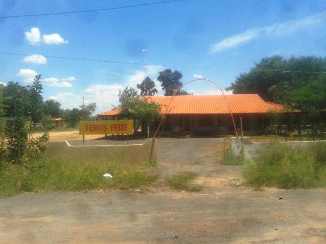 Excelente casa com otima localização próximo a parada obrigatoria - Foto 7