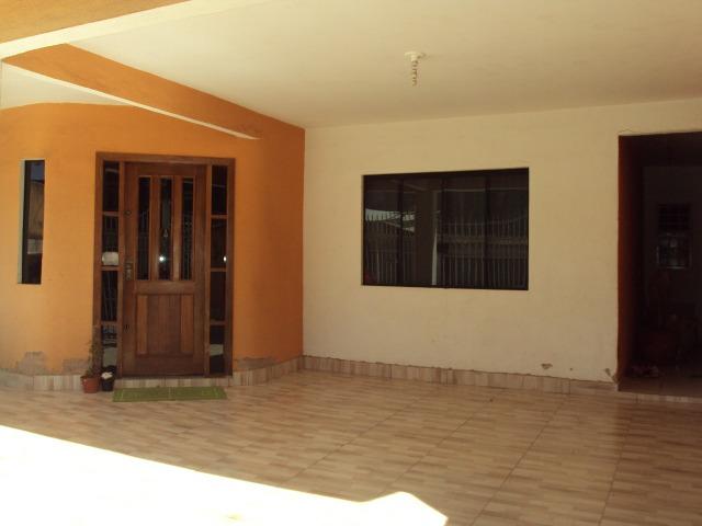 Excelente casa/sobrado