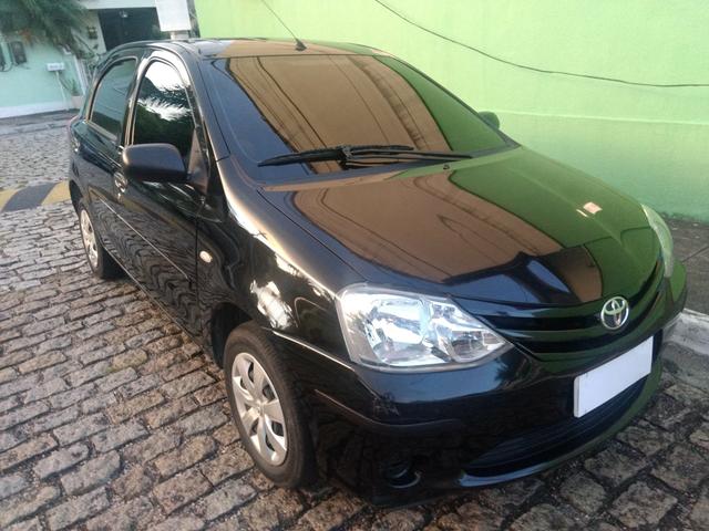 Toyota Etios X 1.3 Hatch 2013 - Foto 3