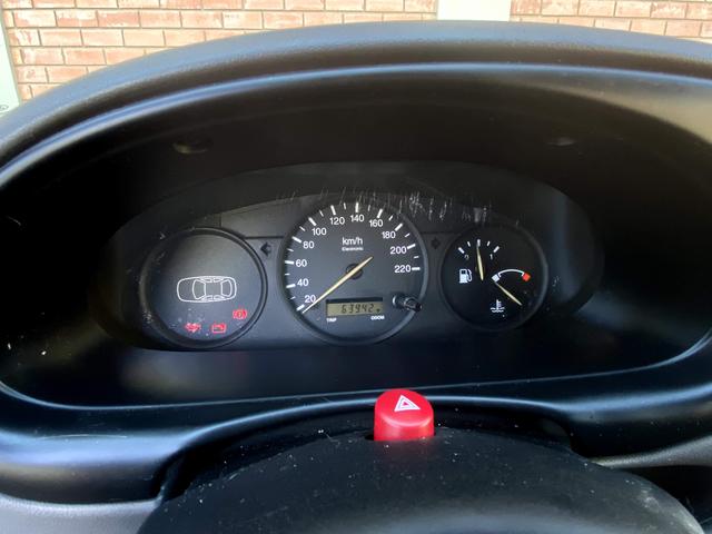 RELÍQUIA: Ford FIESTA GL 1.0 - 2001