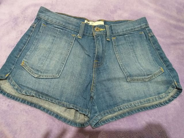 short jeans levis