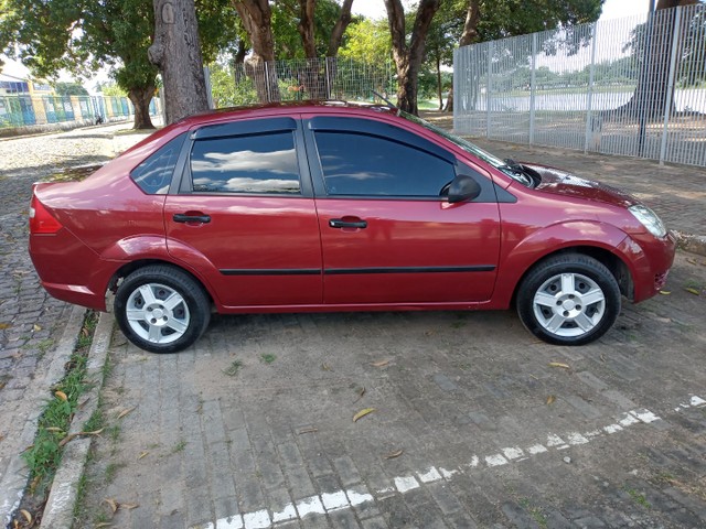 FIESTA SEDAN