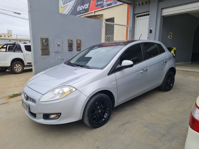 FIAT BRAVO 1.8 ESSENCE 2011 MANUAL