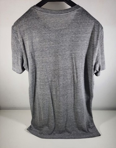 Camisa Gap Cinza - Foto 4