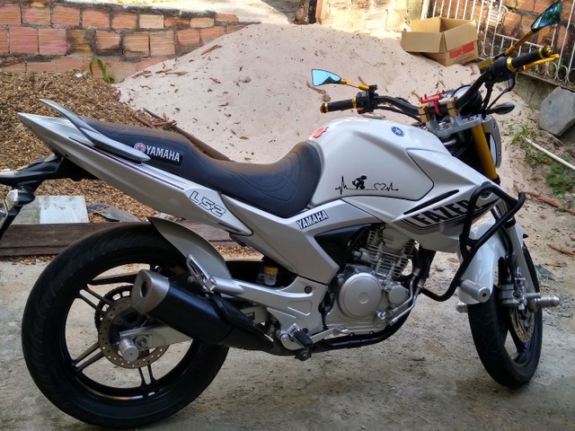 YAMAHA 250