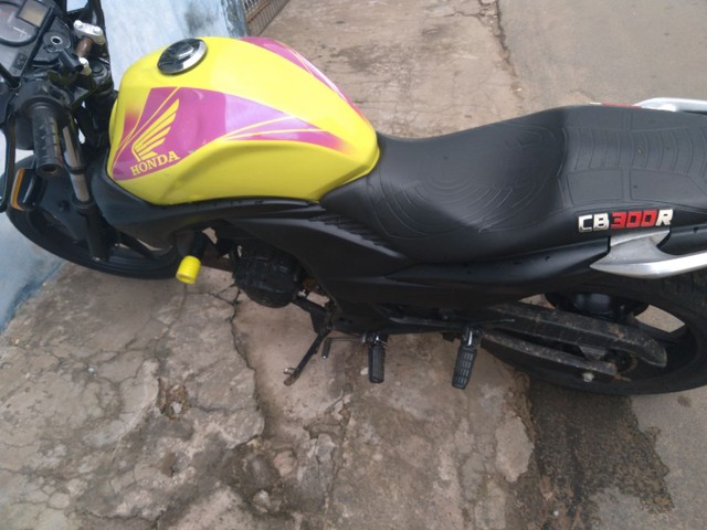 HONDA CB 300