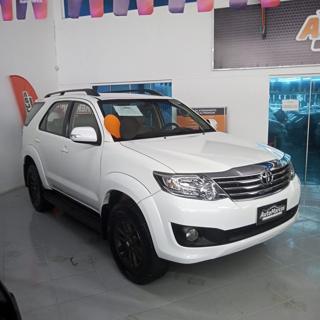 TOYOTA HILUX SW4 SR 4X2 2.7/2.7 FLEX 16V MEC.